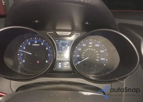 2015 Hyundai Veloster Turbo z USA, uszkodzony, nr VIN KMHTC6AE1FU249230